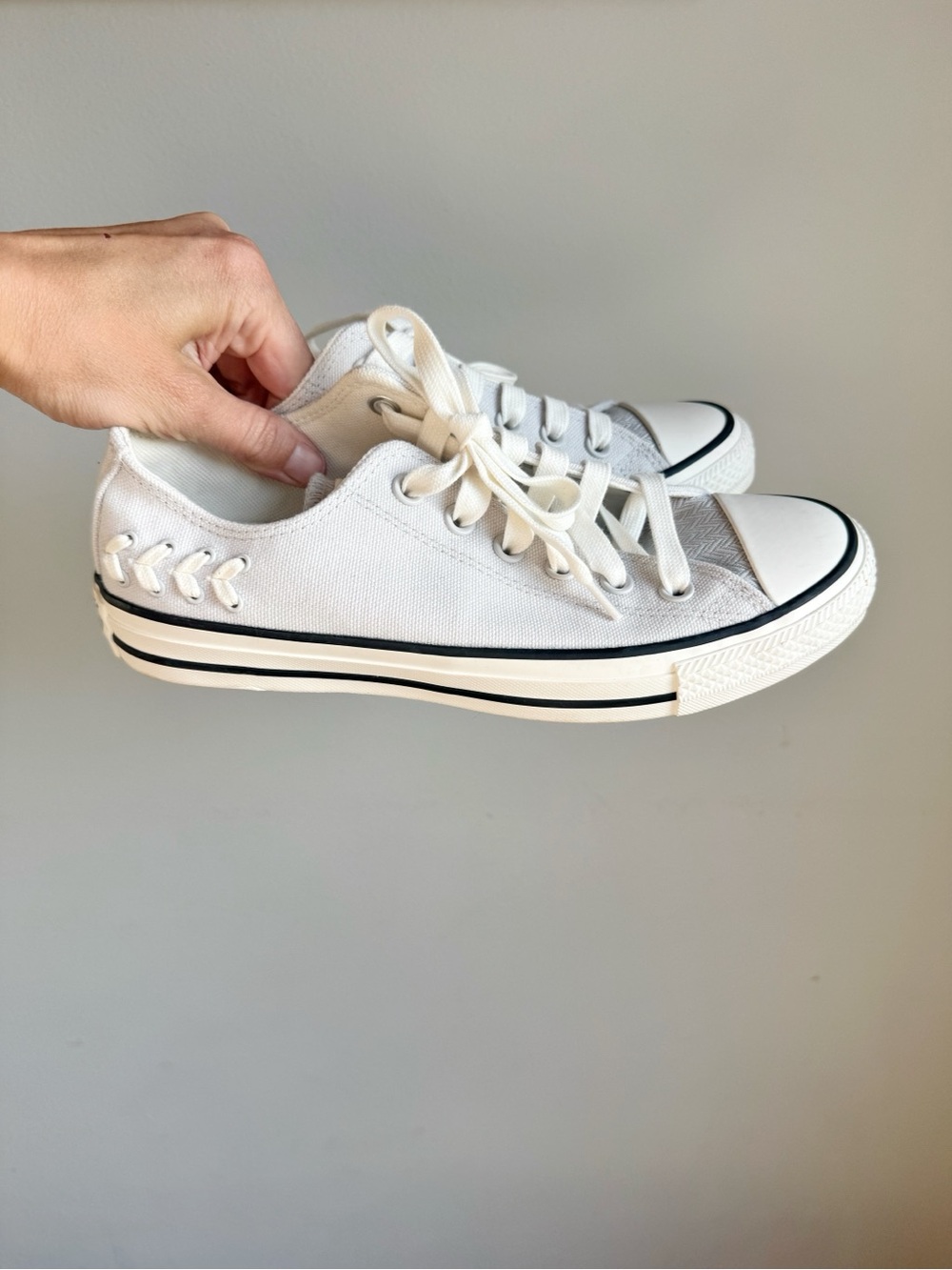 Classic Low-Top Canvas Sneakers in White
